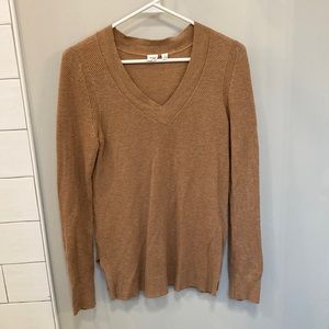 Camel v-neck Gap sweater